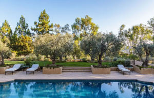Real Estate Heaven REH FIGS Founders Spend $80 of Their Newfound Wealth on Brentwood Los Angeles Mansions Pool